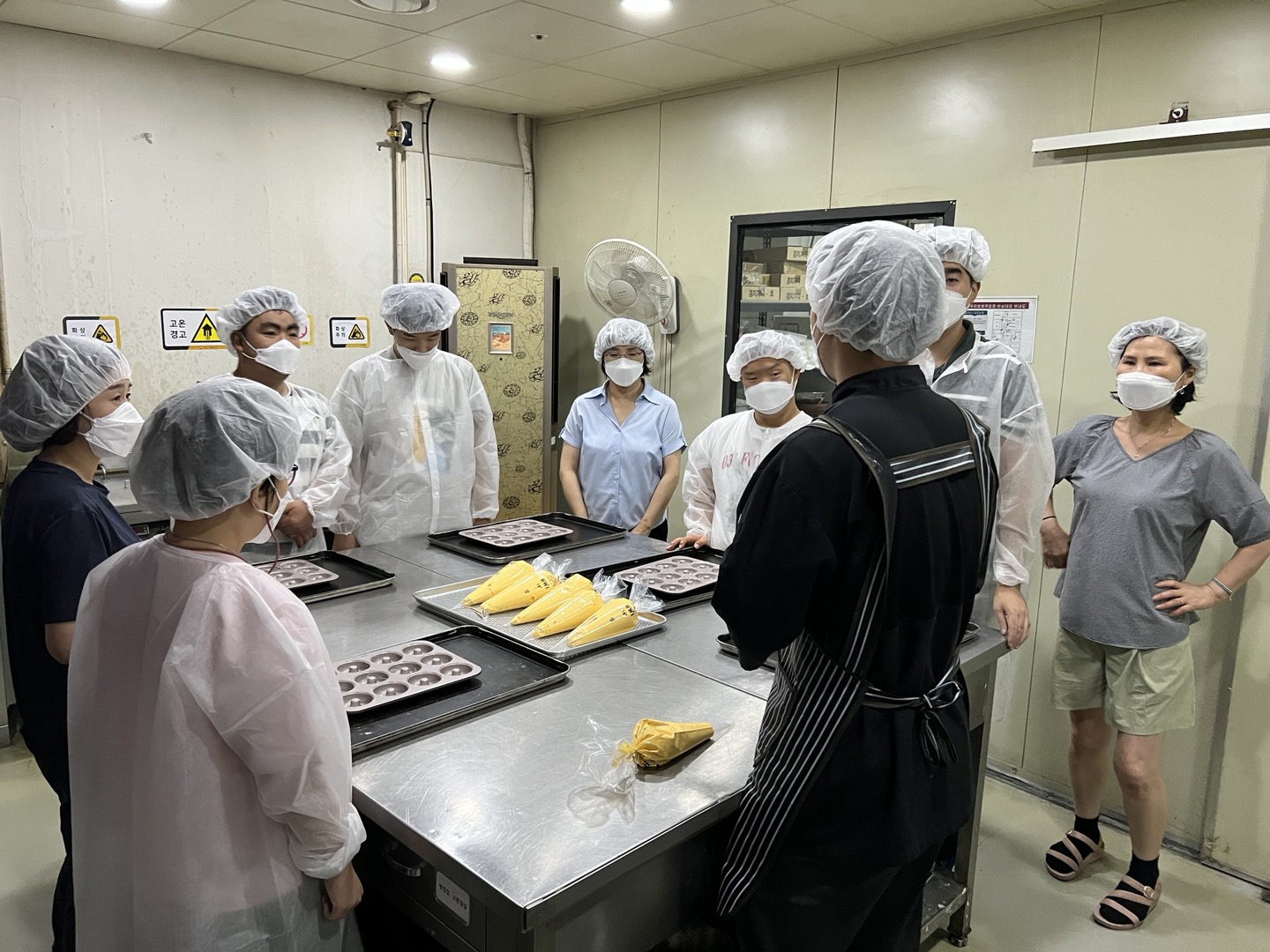 우리집주간보호센터 제빵체험(치즈도넛 만들기)