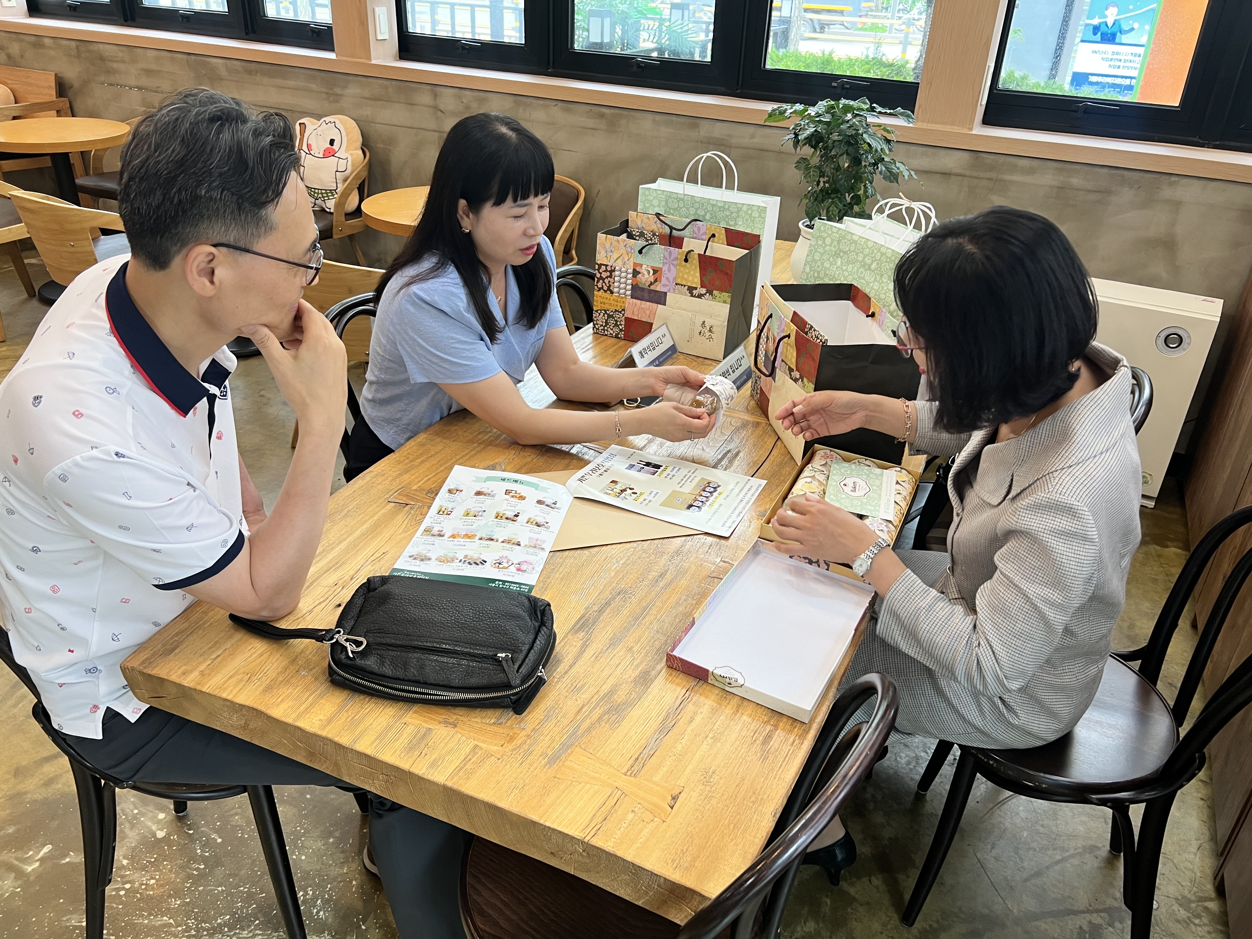 우리은행 검단신도시지점  티"꿀"모아 기부! 캠페인