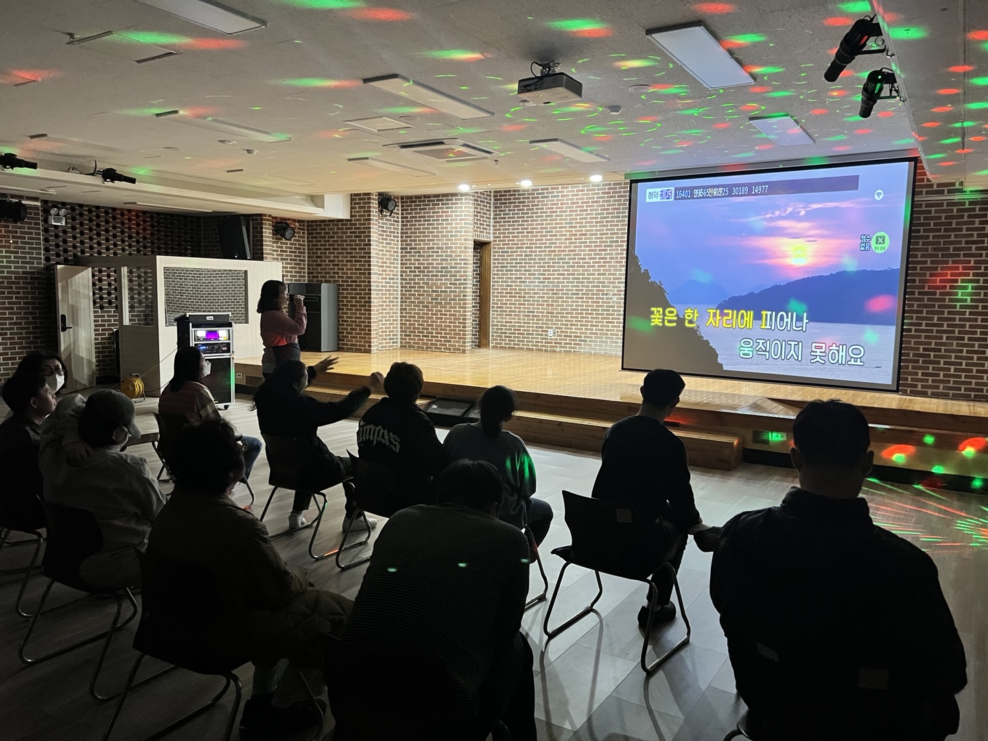 4월 3일 이용자 자치활동 프로그램(노래방)