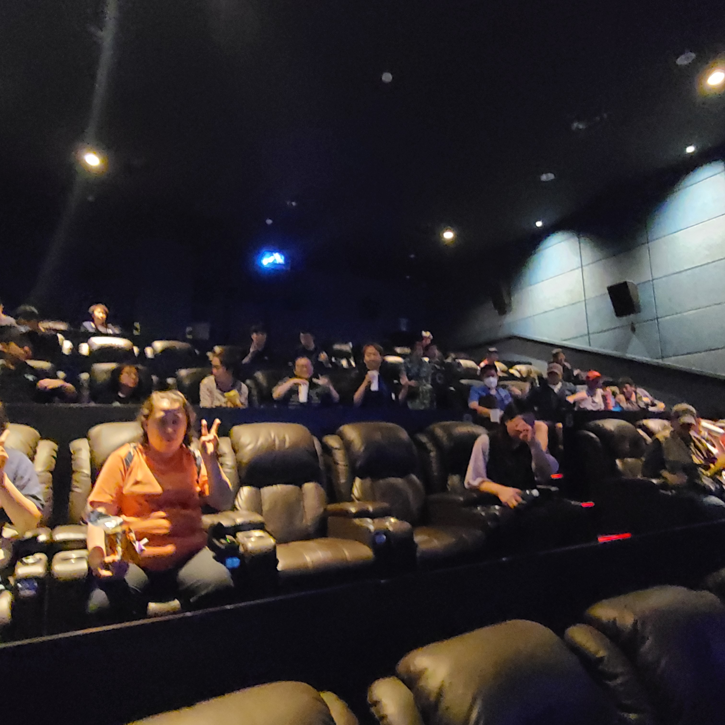 기쁜우리보호작업장 특별활동(영화관람) 진행